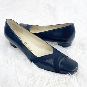 Vintage Salvatore Ferragamo Boutique Ribbon Square Toe Leather Heels